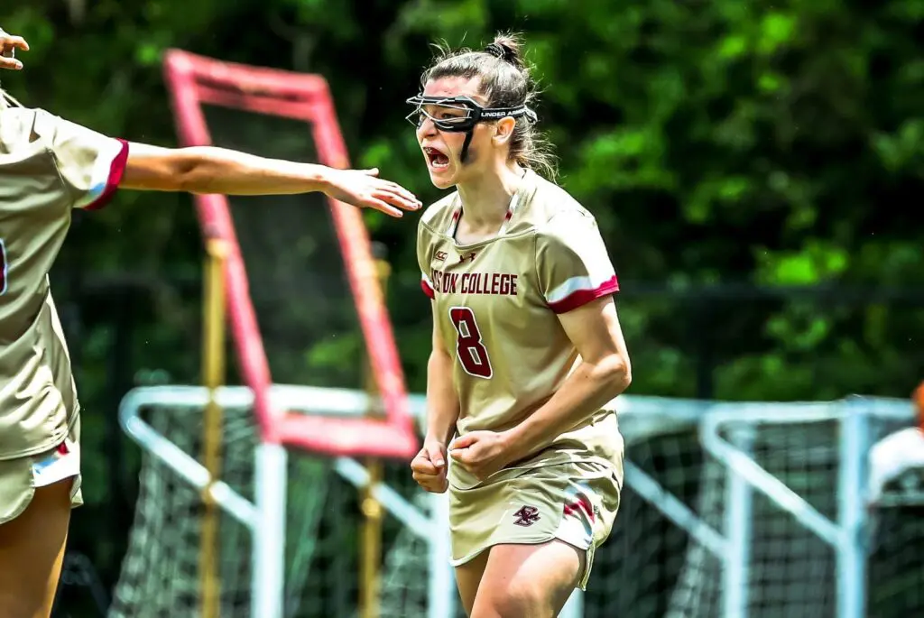 Charlotte North, lacrosse player, sets a record/ JWS
