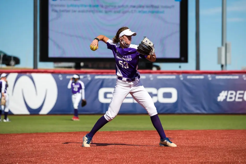 Female pitcher ready to pitch / JWS