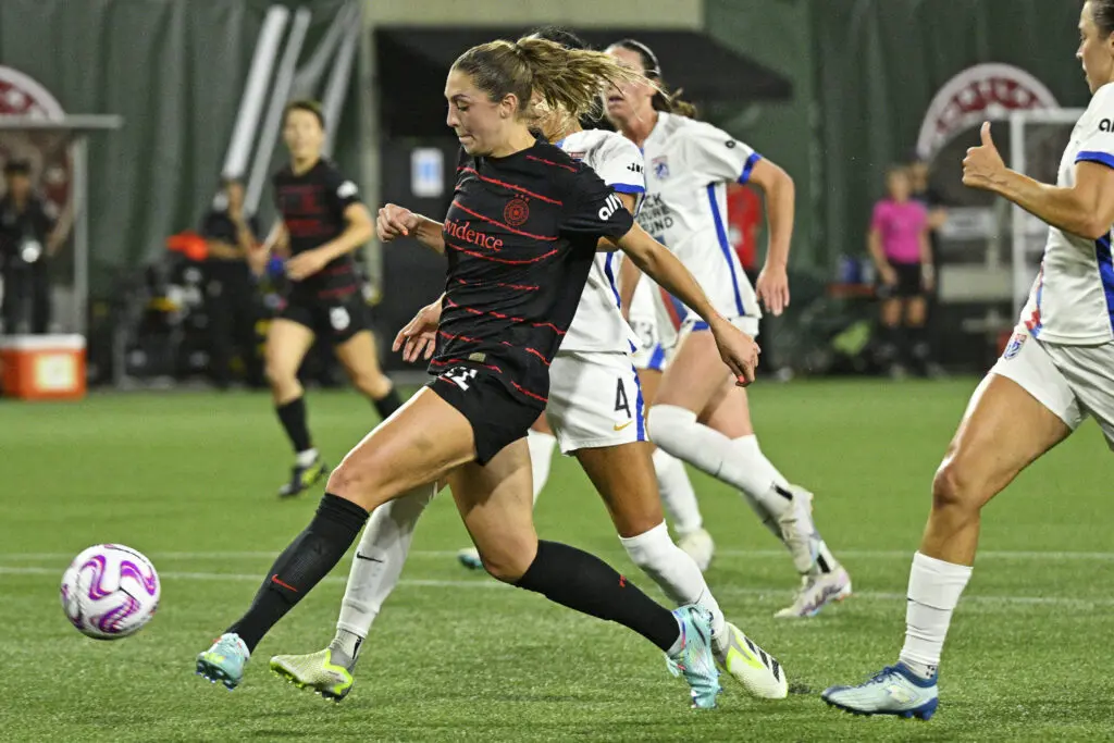 nwsl Portland Thorns forward Morgan Weaver