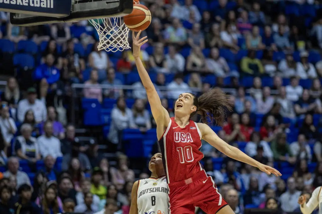 Breanna Stewart lays up the ball in Team USA's win over Germany on Tuesday