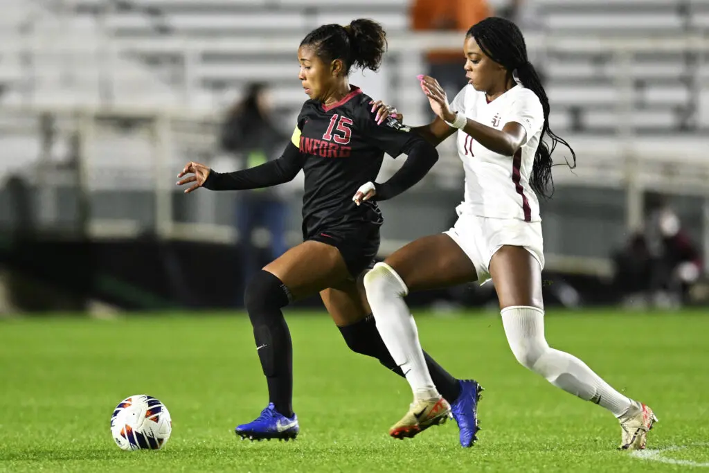 Stanford's Kennedy Wesley and Florida State's Jordynn Dudley battle for the ball in the 2023 NCAA Championship match.