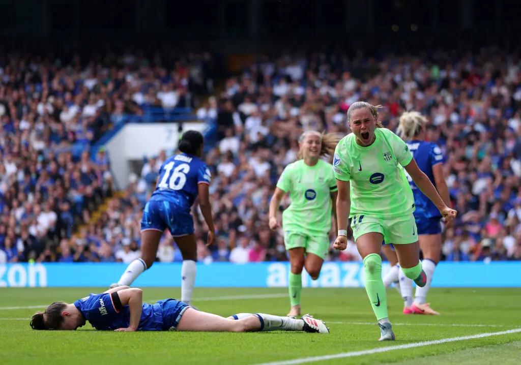 Ewa Pajor celebrates a goal during Barcelona's 2024/25 Champions League second-leg semifinal win over Chelsea.