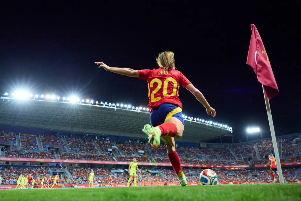Spain forward Clàudia Pina takes a corner kick during the 2025 UEFA Nations League semifinals.