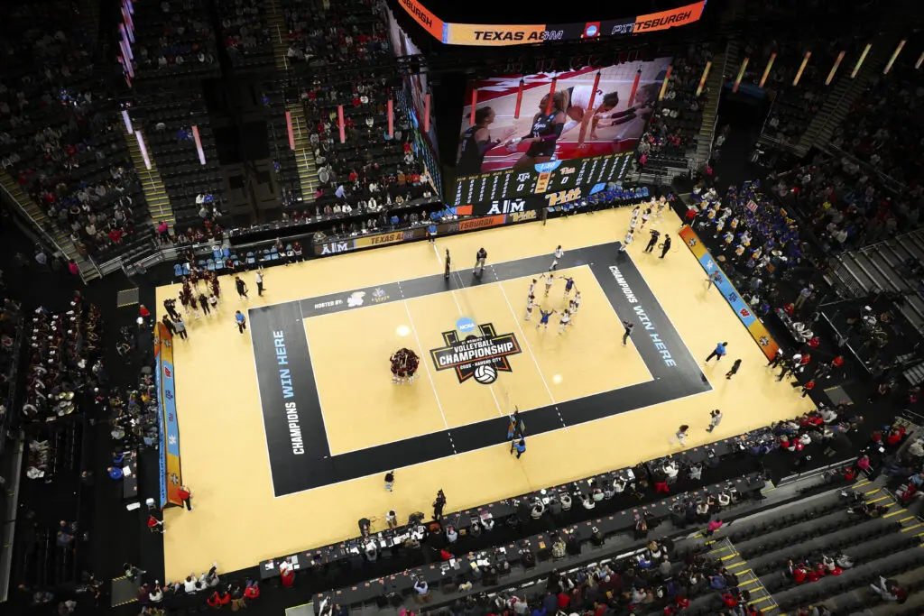 An overhead view of Kansas City's T-Mobile Center before the 2025 NCAA volleyball tournament semifinals.