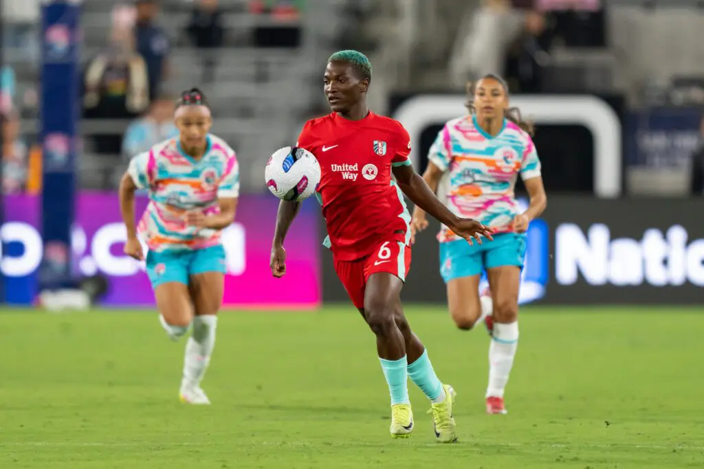 Temwa Chawinga #6 of Kansas City Current controls the ball in the second half at Snapdragon Stadium.