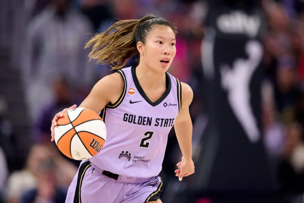 Golden State Valkyries guard Kaitlyn Chen (2) brings the ball upcourt against the Atlanta Dream during the first quarter at Chase Center.