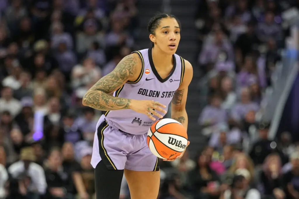 Golden State Valkyries forward Gabby Williams (1) during the fourth quarter against the Phoenix Mercury at Chase Center.