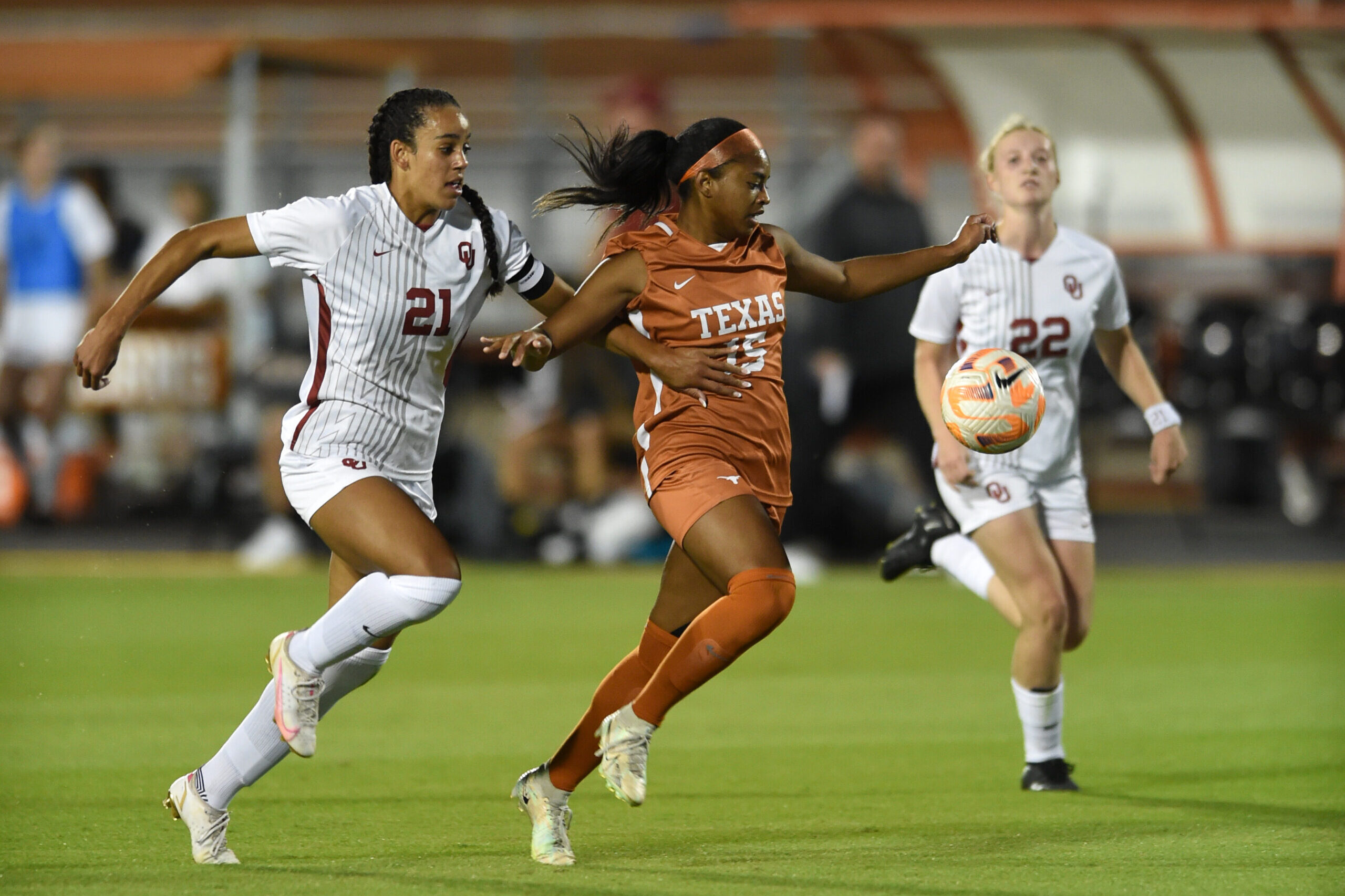 Four college soccer players who deserve a look from the USWNT