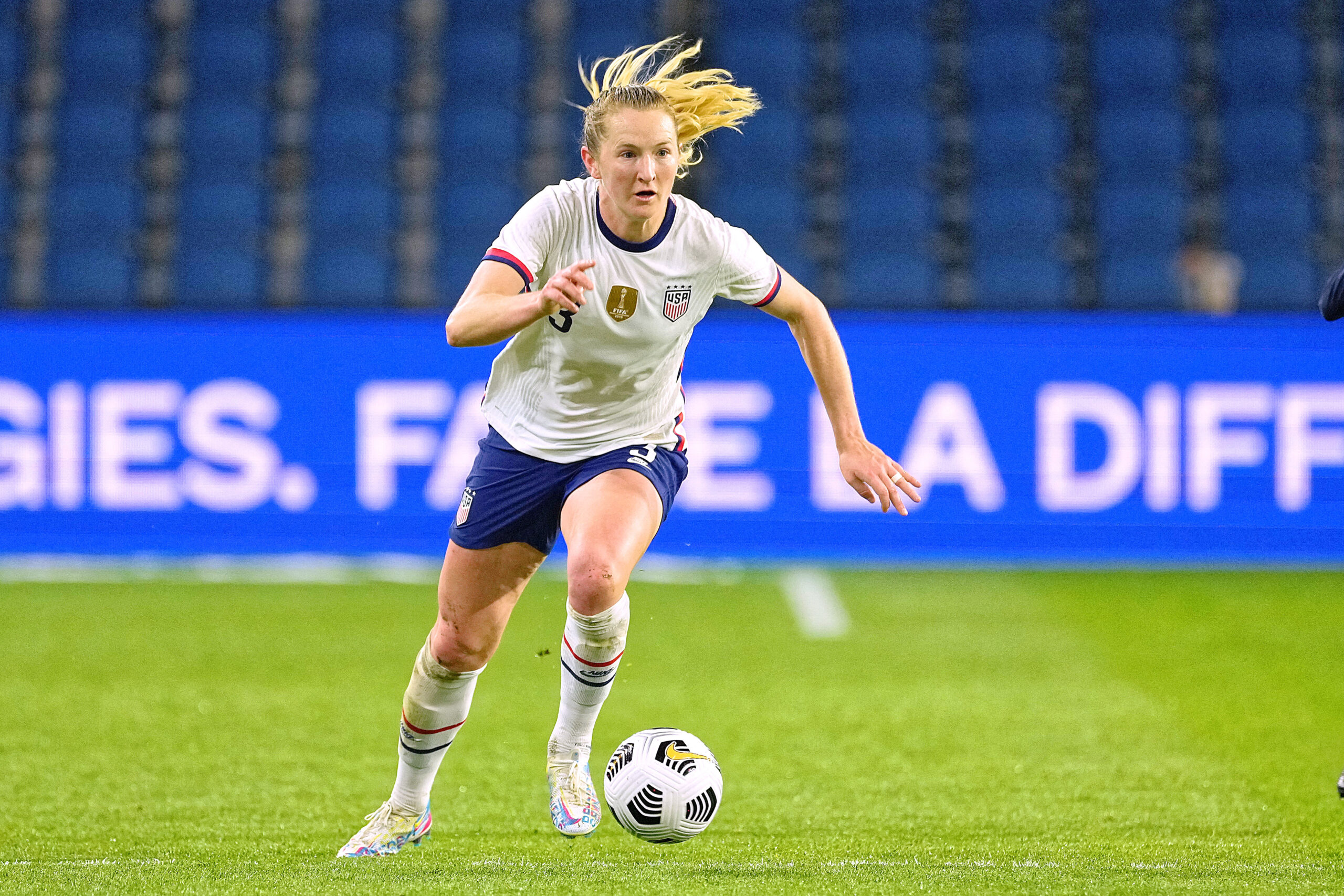 USWNT midfielder Sam Mewis shares update on her knee injury Just