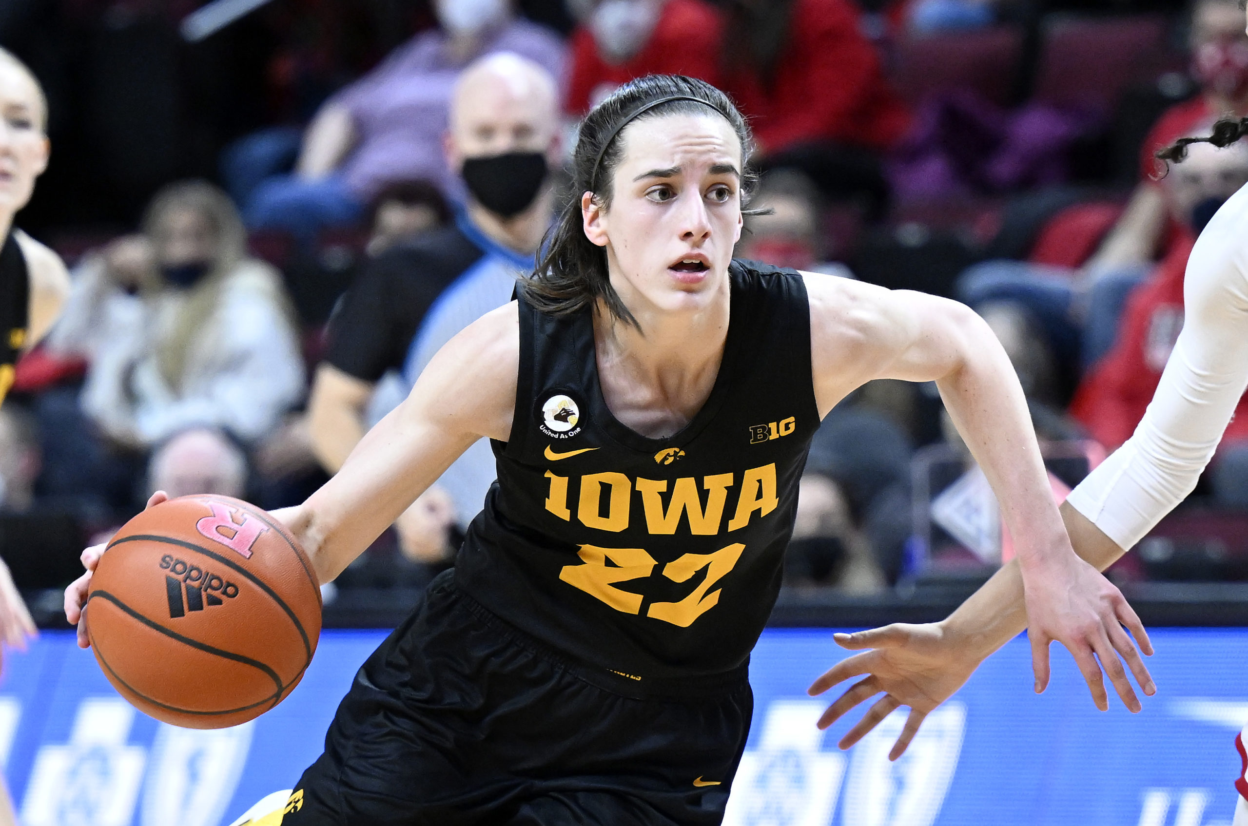 Caitlin Clark hears Player of the Year talk but wants a title for Iowa ...