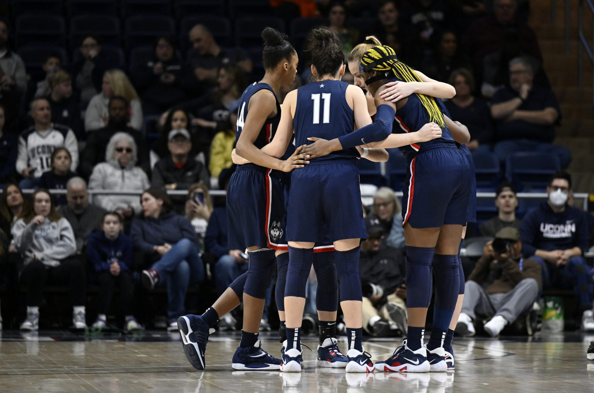 UConn basketball hosts No. 1 overall recruit Sarah Strong - Just Women ...