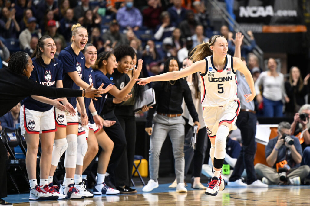 Paige Bueckers wants ‘to get another banner’ for UConn in 2024 - Just ...