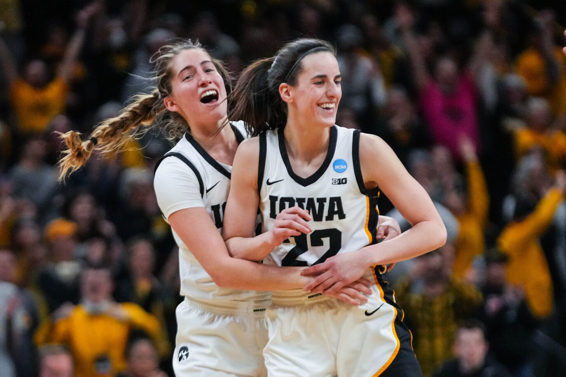 Caitlin Clark's strong second half propels Iowa to NCAA Sweet 16 - Just  Women's Sports