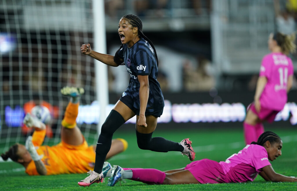 NWSL Washington Spirit's Croix Bethune celebrates her stoppage-time equalizer against San Diego Wave FC