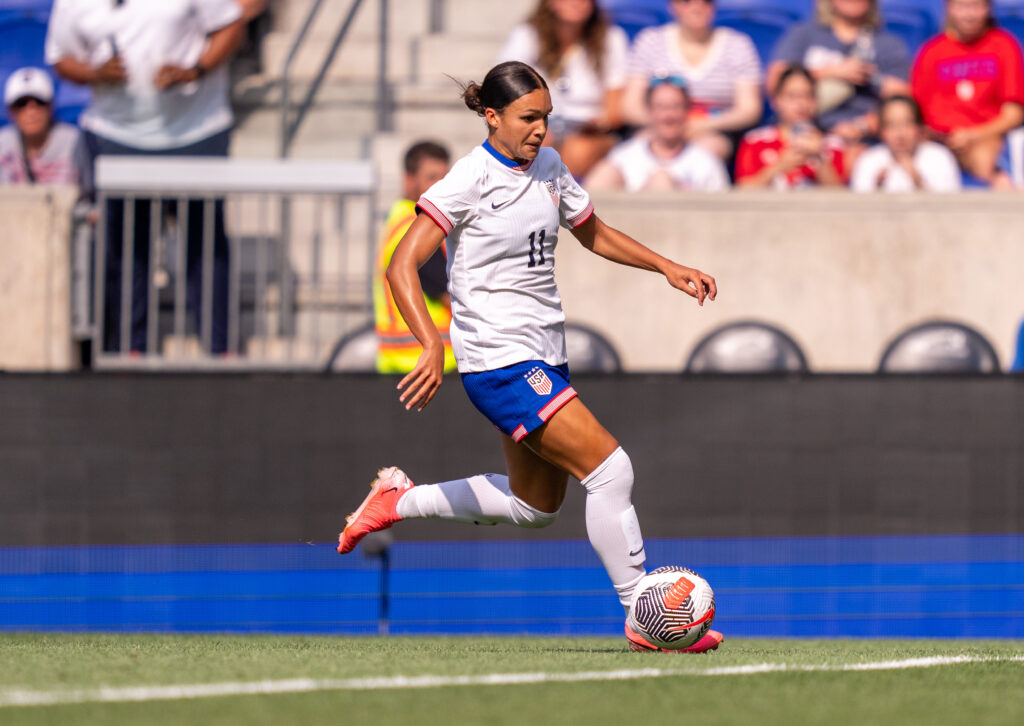 Sophia Smith dribbles during the USWNT's 1-0 win over Mexico on Saturday.