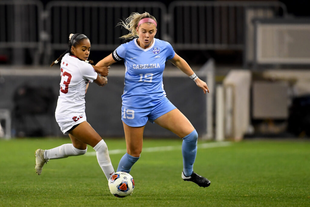 Arsenal star Alessia Russo plays at the University of North Carolina