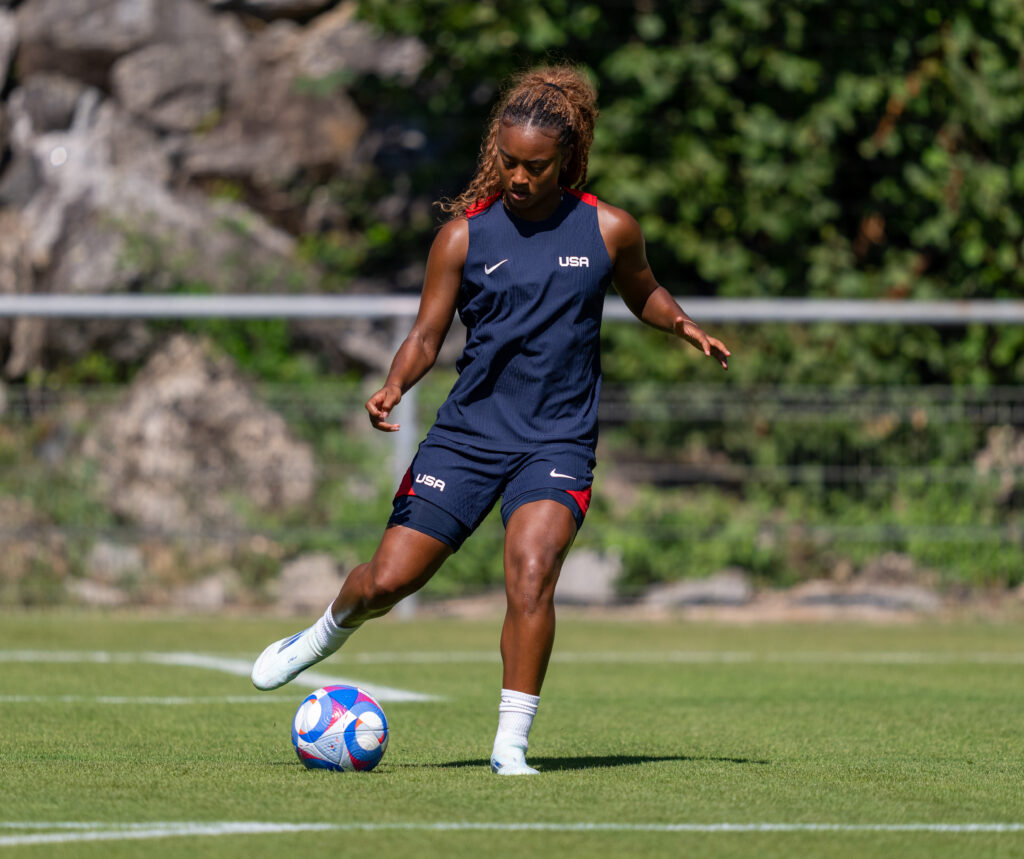 USWNT forward Jaedyn Shaw warms up during USWNT training at the Olympics