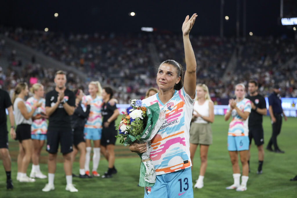 Alex Morgan waved to the crowd after playing final professional game