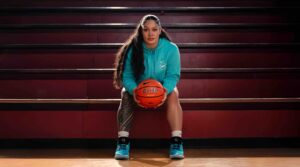 Lynx forward Alissa Pili wears the Nike N7 Collection.