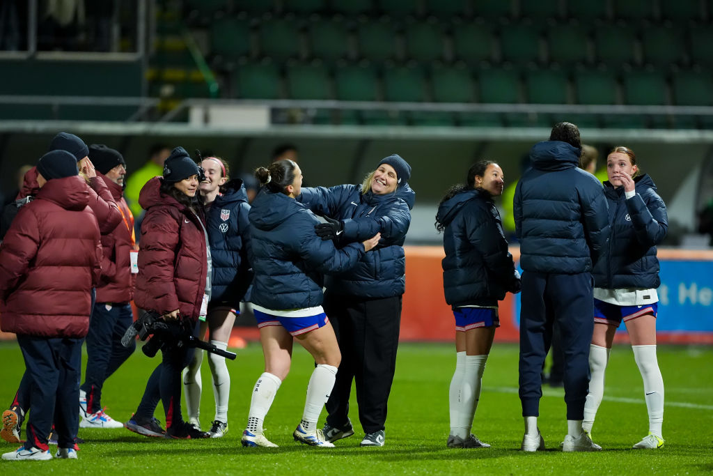 USWNT head coach Emma Hayes celebrates with Emma Sears after an international friendly match between Netherlands and United States at ADO Den Haag Stadion.