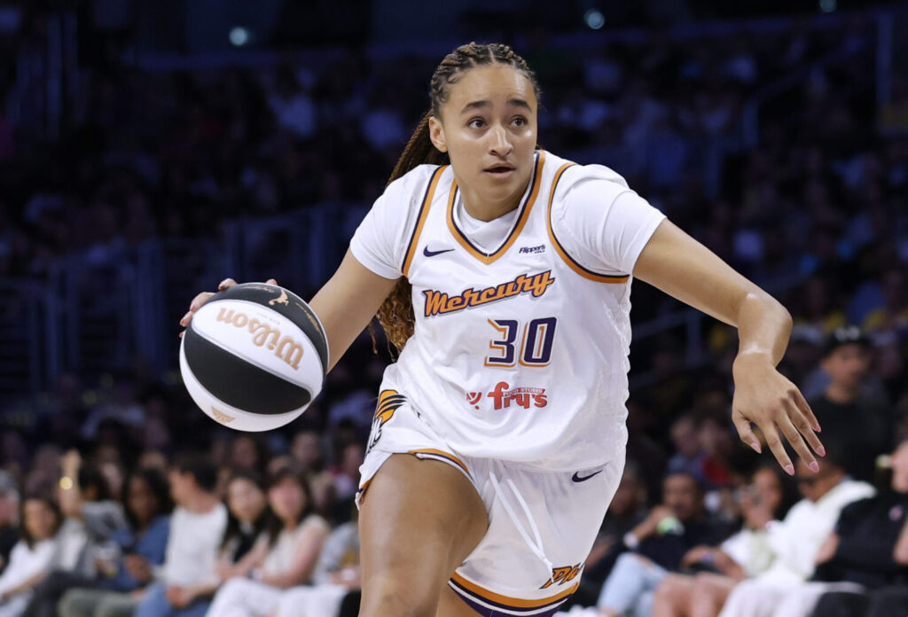 Phoenix Mercury roster addition Haley Jones drives to the basket during a 2025 WNBA game.