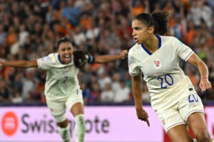 France attacker Delphine Cascarino celebrates a goal in the final 2025 Euro group stage match.