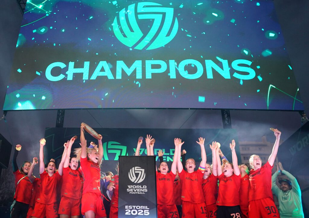 Bayern Munich midfielder Linda Dallmann lifts the first-ever W7F trophy in May 2025.