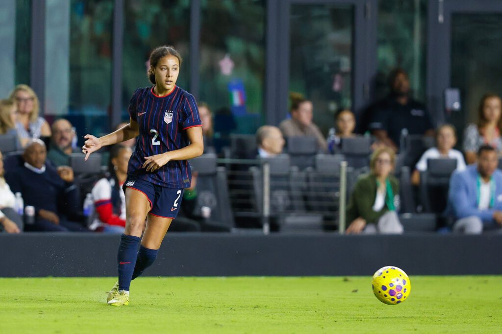 USWNT defender Jordyn Bugg controls the ball during a 2025 friendly.