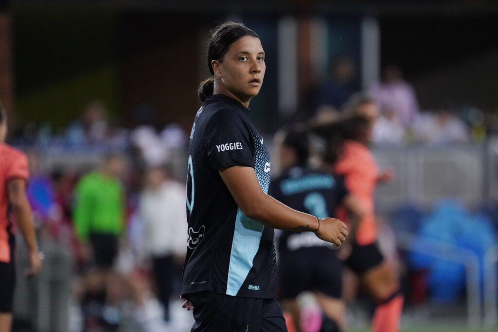 NJ/NY Gotham FC forward Sam Kerr (20) waits for play to resume against Bay FC in the second half at PayPal Park.