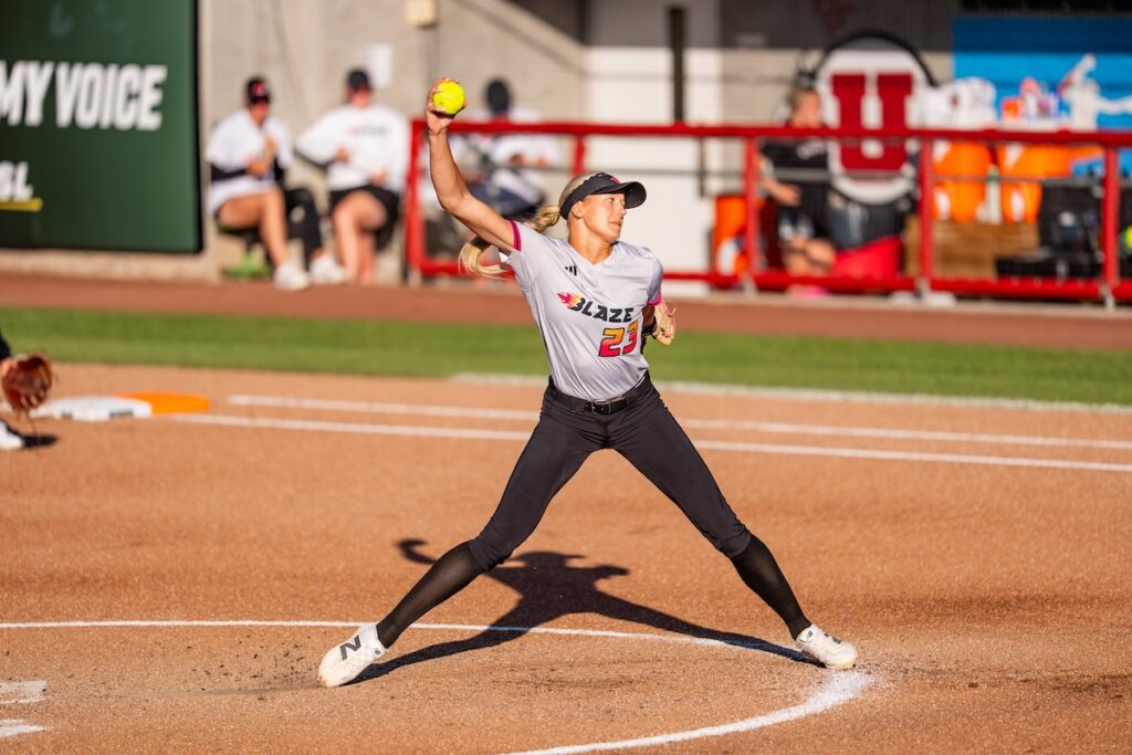 Karlyn Pickens pitches for the Carolina Blaze.