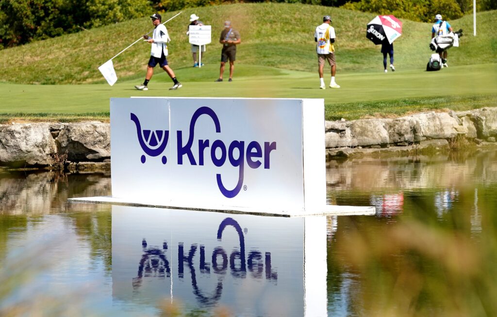 First round pairings begin during the 2025 Kroger Queen City Championships.