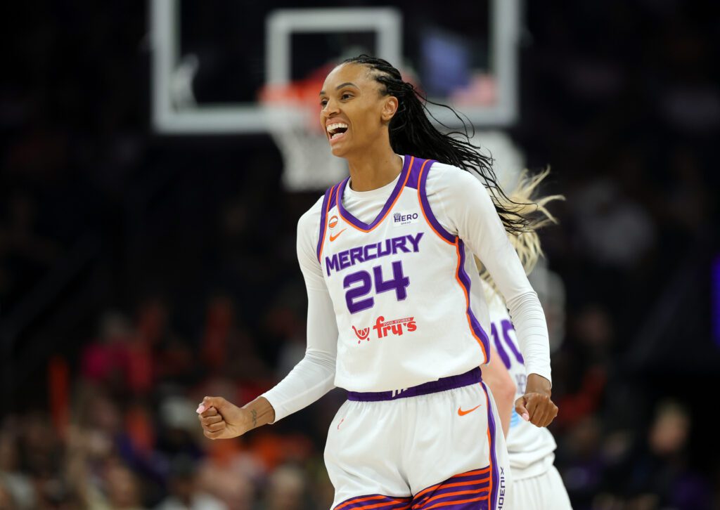 Phoenix Mercury forward DeWanna Bonner (24) reacts against the Chicago Sky in the second half at Mortgage Matchup Center.