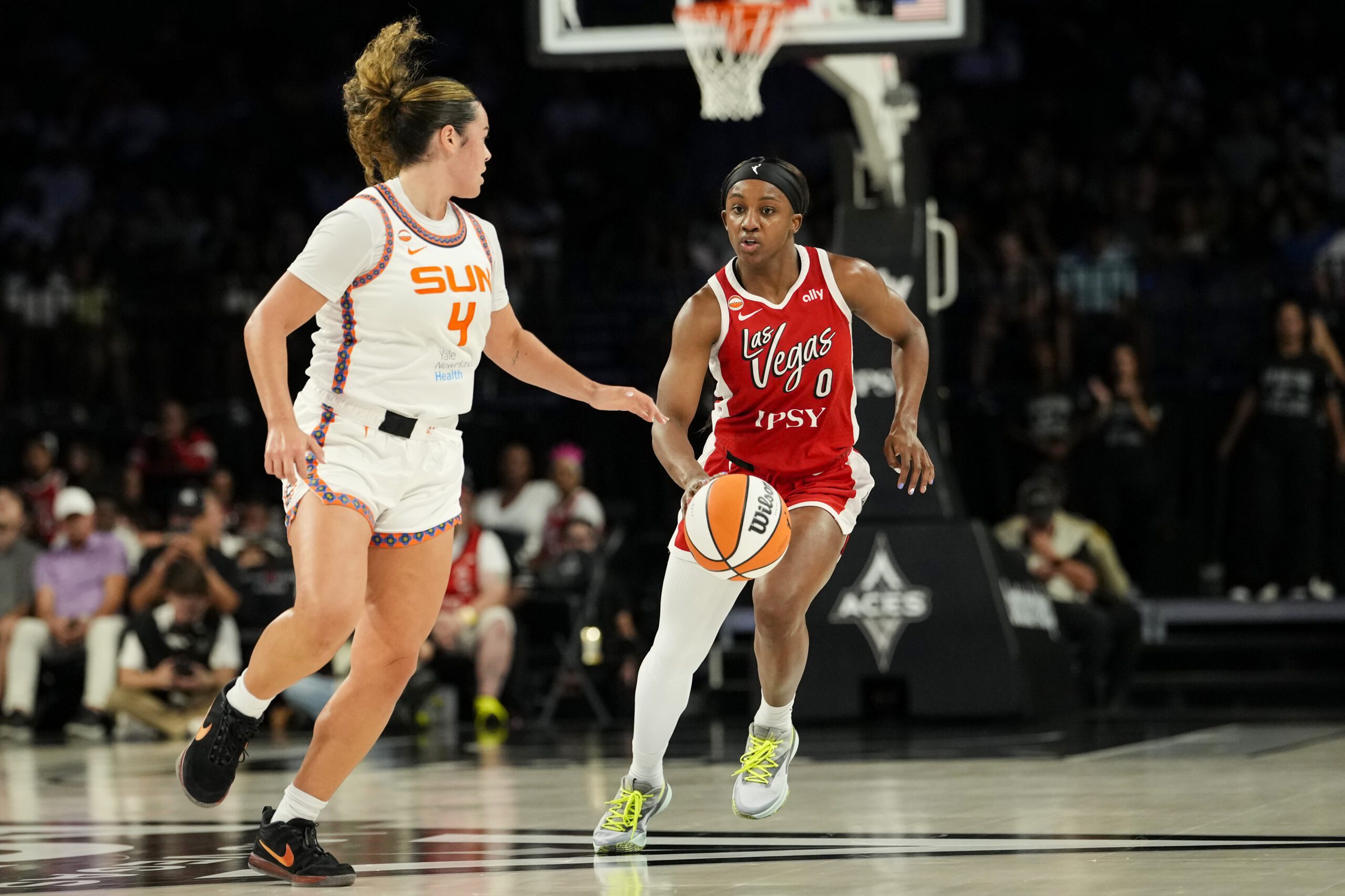 Las Vegas Aces Blow Out Connecticut Sun Behind Jackie Young’s 24 Points