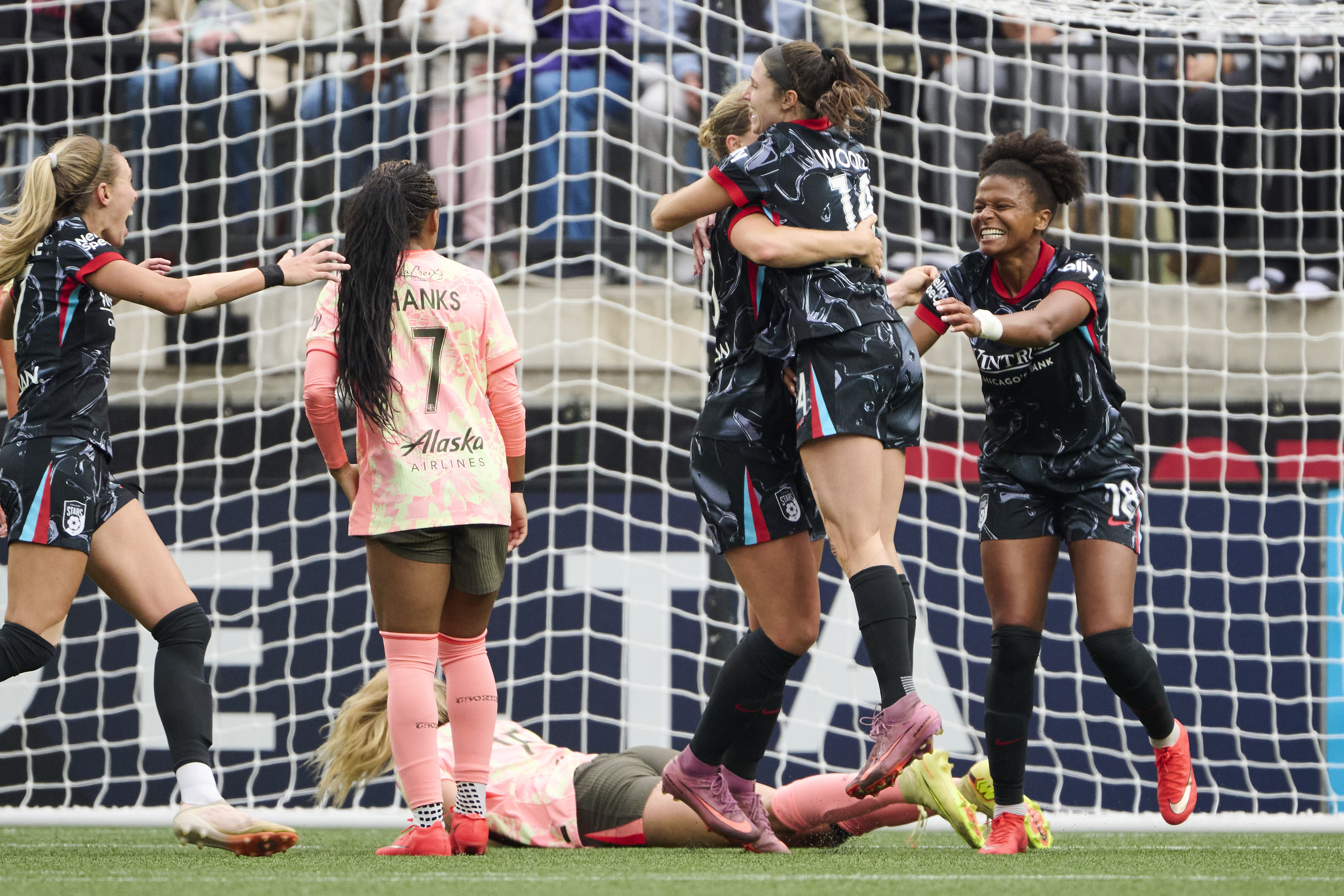 Chicago’s Taylor Wood Plays Hero as Stars Draw Portland Thorns