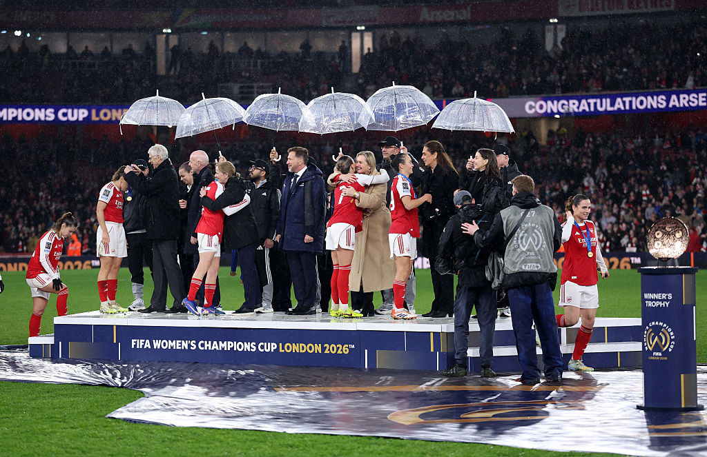 The Arsenal team receive their winners medals as they are greeted by dignitaries after the FIFA Women's Champions Cup 2026 Final match between Arsenal Women FC and SC Corinthians at Arsenal Stadium on February 01, 2026 in London, England.
