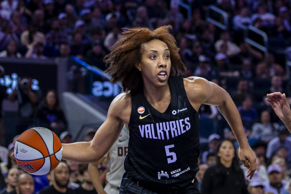 Golden State Valkyries forward Kayla Thornton (5) looks to pass against the Atlanta Dream during the third quarter at Chase Center.