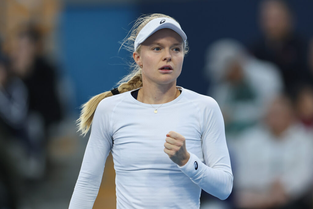 Harriet Dart of Great Britain reacts in the Women's single second round match against Iva Jovic of the United States on day four of China Open at the National Tennis Center.