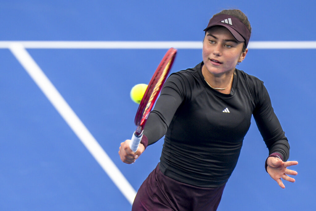 Iva Jovic of the United States in action against Maja Chwalinska of Poland in the third round on Day 4 of the Wuhan Open at Optics Valley International Tennis Center.