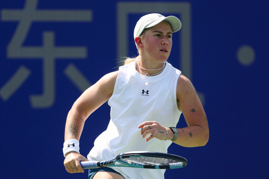 Sonay Kartal of Great Britain returns a shot in the Women's Singles Round of 64 match against Anhelina Kalinina of Ukraine on day 1 of Wuhan Open.